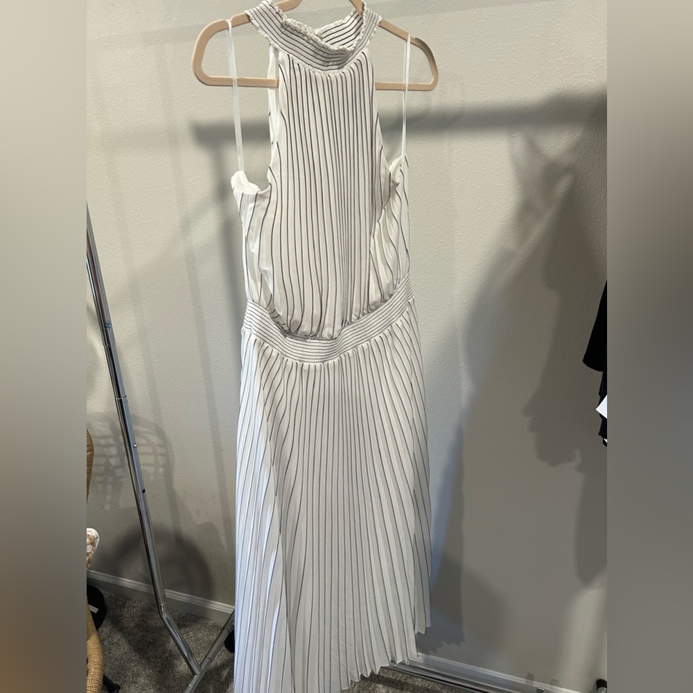White House Black Market Halter pleated midi SIZE 16